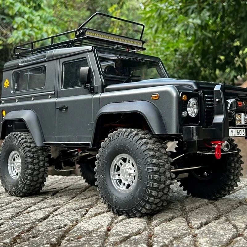 Hot Selling Mn Model 1/10 Mn999 Defender 4WD Rc Climbing Off Road Car Remote Control High Low Gear For Adult Hobby Enthusiasts
