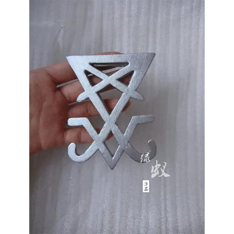 2025 aaa Game Helltaker Люцифер, значок для косплея, брошь на груди, зажим для костюма, аксессуары, орнамент, реквизит