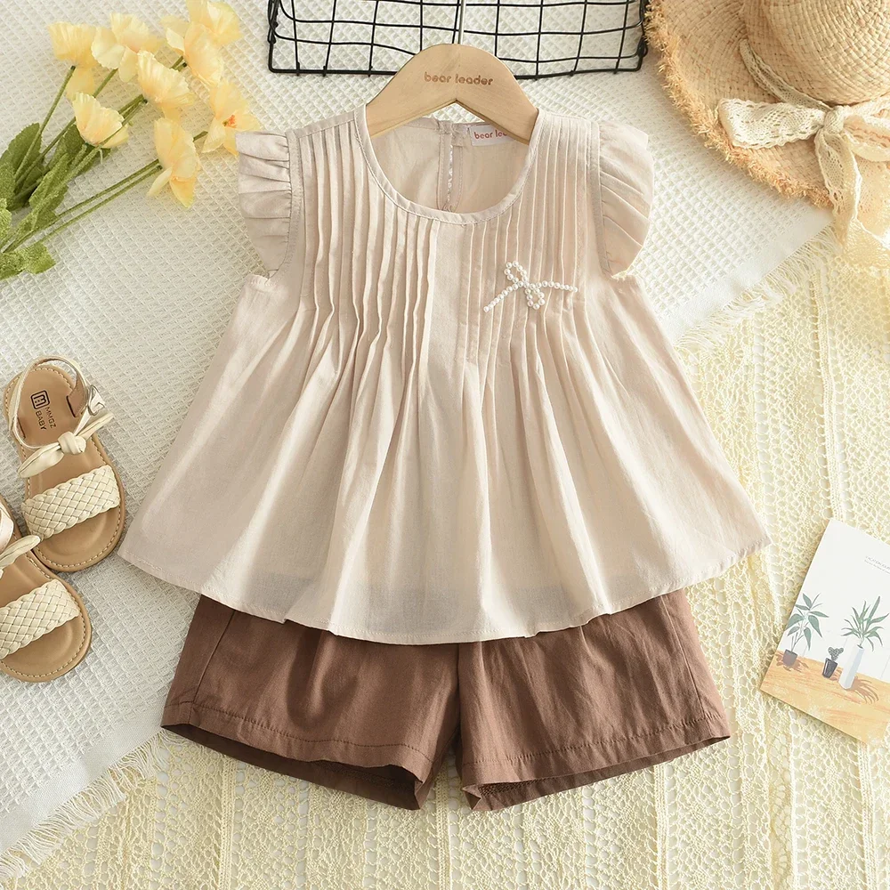

3-7 Years Old Beige Girls' Clothes Summer Sleeveless Pleated Bow Top and Shorts Two-piece Set Daily Casual Children's Clothing