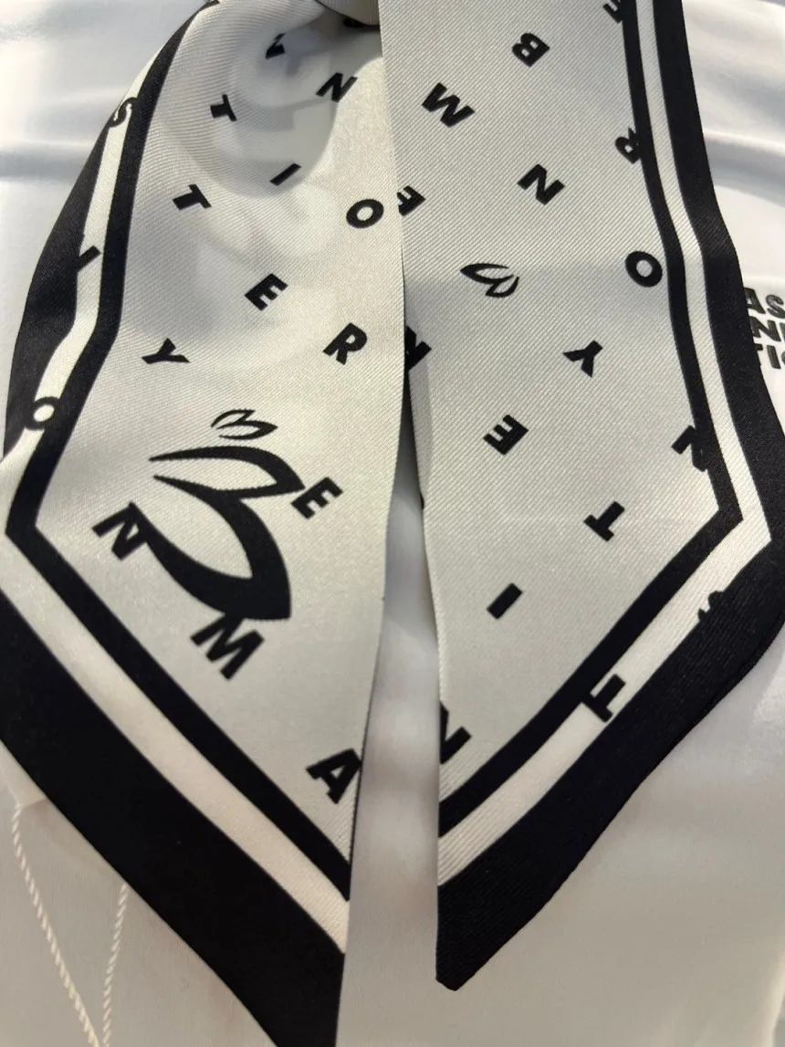 25 صيف جديد وصول المرأة الكورية جولف وشاح حريري مع طباعة توقيع حك تصميم نمط أرنب #3