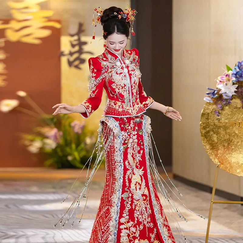 

Stand-up collar Chinese-style toasting heavy industry wedding dress and dragon phoenix