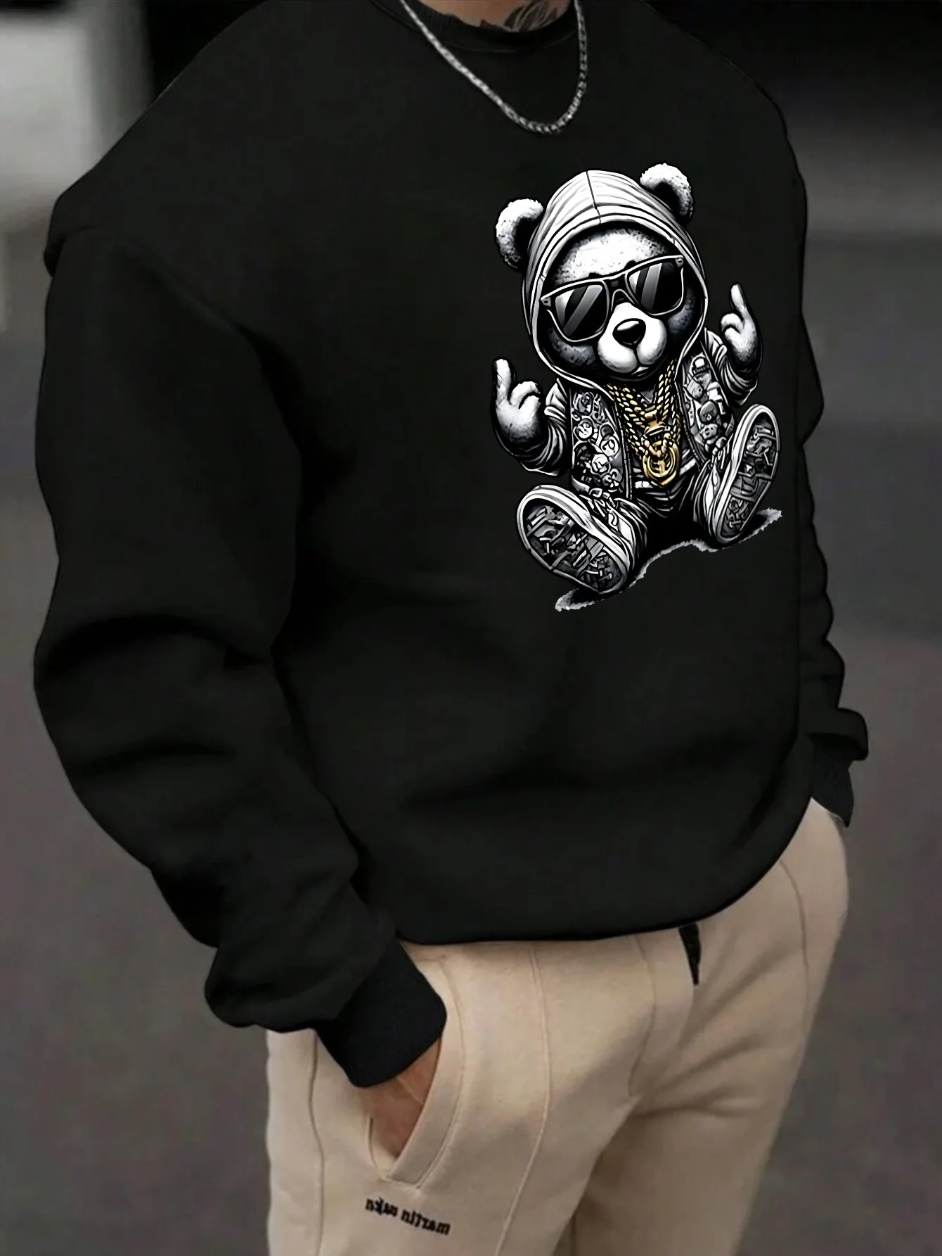 Bear, Directional Print Fashion Casual Sweatshirt, Suitable for Outdoor Sports, Crew Neck Versatile Sweatshirt, Perfect for Autumn/winter, Casual Version Is Suitable for Daily Wear