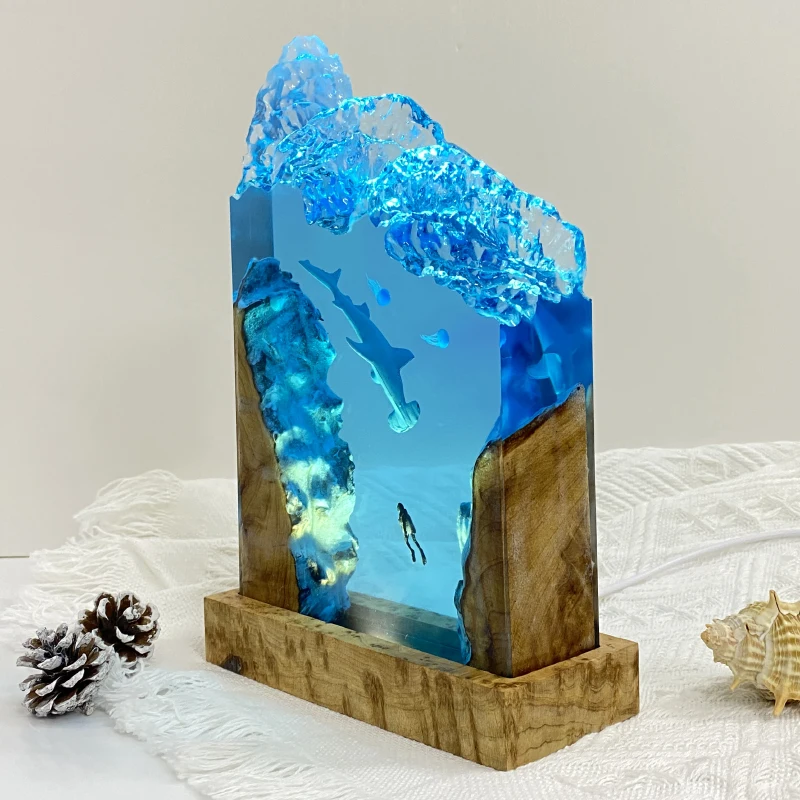 Sea Wave Shape Organism Resin Table Light Creactive Art Decoration Lamp Shark Diver Jellyfish Theme Night Light USB Charge