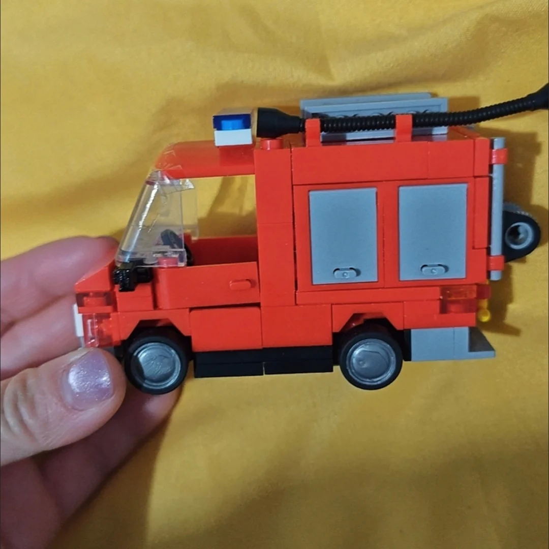 DIY Building Blocks Kit Pull Back Car Pull Back Function Miniature Vehicle Vehicle RV Camper Bus Educational Construction Toy