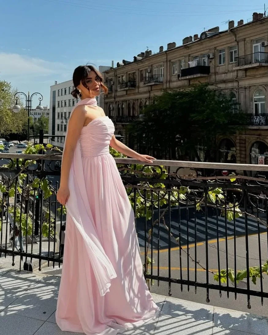 

Customized Evening Dress Classic Chiffon Strapless Sleeveless Party Dresses Elegant Ribbons Sweep Train Ruched Celebrity Gowns