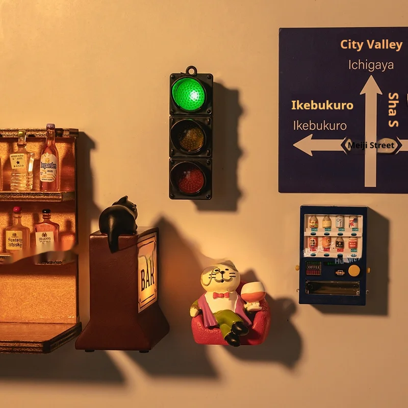 

Креативный японский бар, магнит на холодильник, миниатюрная бутылка вина, милый кот, магнитный знак притяжения, световая игрушка, коллекционная фигурка