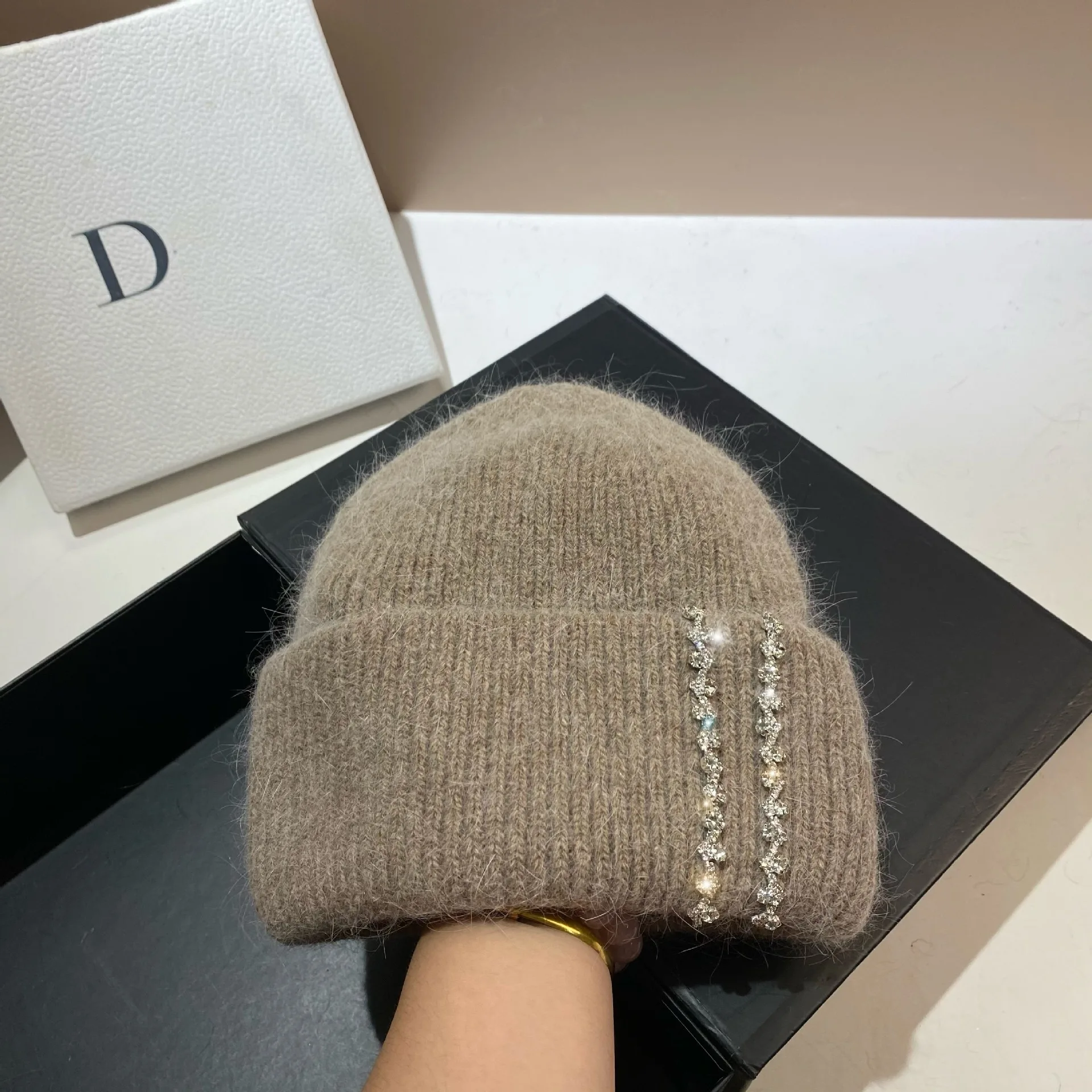 Luxury Rhinestones Fashion Women Winter Hats Real Rabbit Fur Wool Skullies Beanies Knitted Hat Lady Warm Walking Bonnet Cap