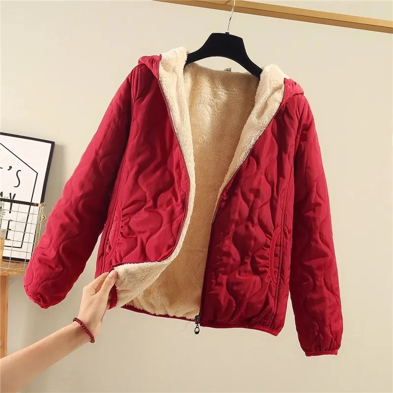 Women Autumn Winter Jacket 2025 New Fleece Short Cotton Padded Jacket Women Coat Thicke Hooded Parka Female Lamb Wool Outerwear
