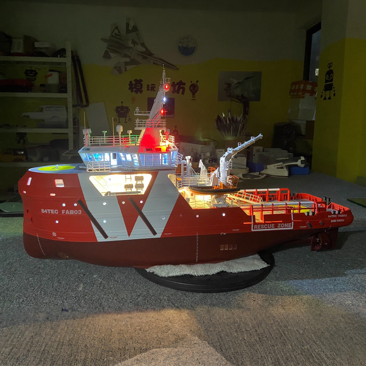 سفينة التحكم عن بعد 1/72 Fab Ocean Rescue Ship RTR Edition نموذج قارب العمل البحري العالمي التحكم عن بعد قارب لعبة مجسمة