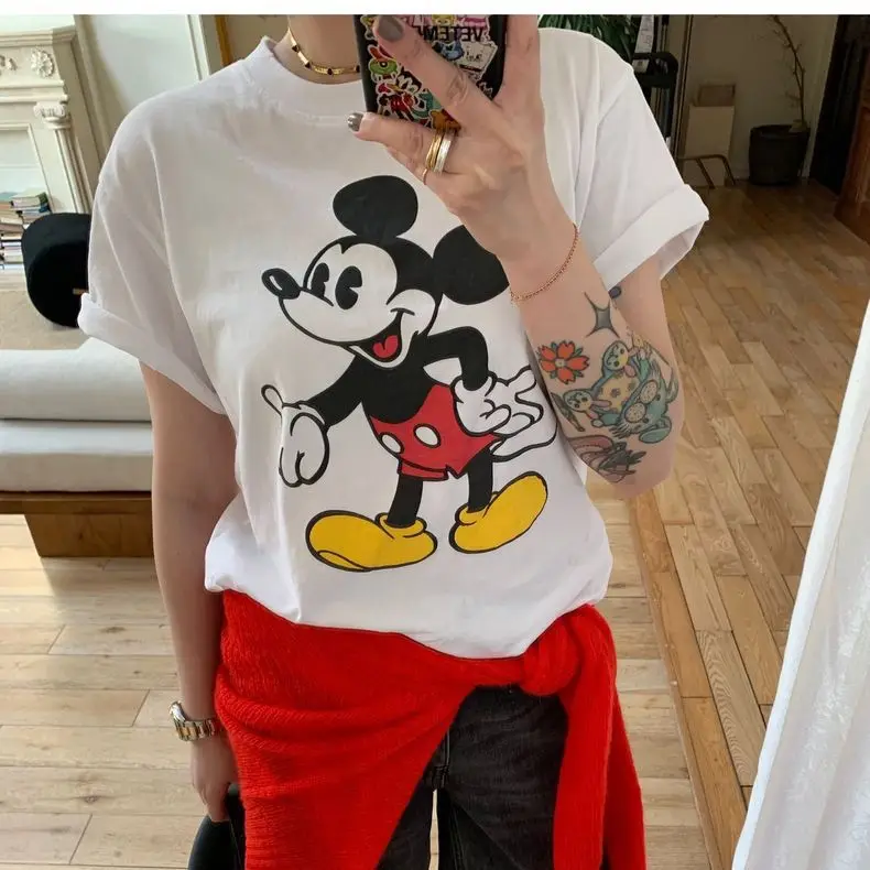 

Модная футболка в гонконгском стиле с принтом Микки Мауса Диснея, женская летняя женская футболка с короткими рукавами, универсальный топ 2025 г.