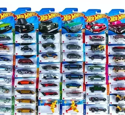 오리지널 핫 휠 자동차 닛산 벤제 아우디 다이캐스트 1/64 Voiture Batmobile Mazda Ford Boys 장난감 Juguetes 모델 생일 선물