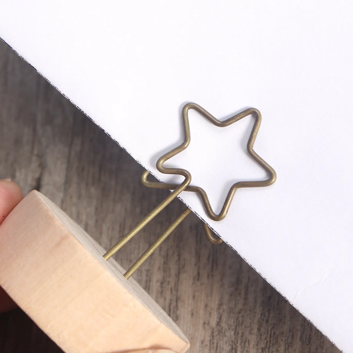 Wooden Color Photo Clip Memo Note Holder Star Shape Ball Base Stylish Desktop Organizer Perfect for Office Home Limited Space
