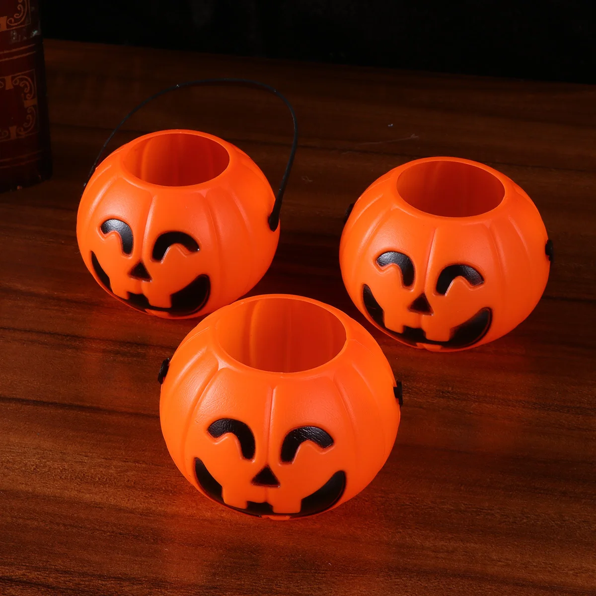 

6Pcs Orange Halloween Pumpkin Buckets Candy Holders Smiling Barrel Party Decor Handle Candy Bucket Pendant