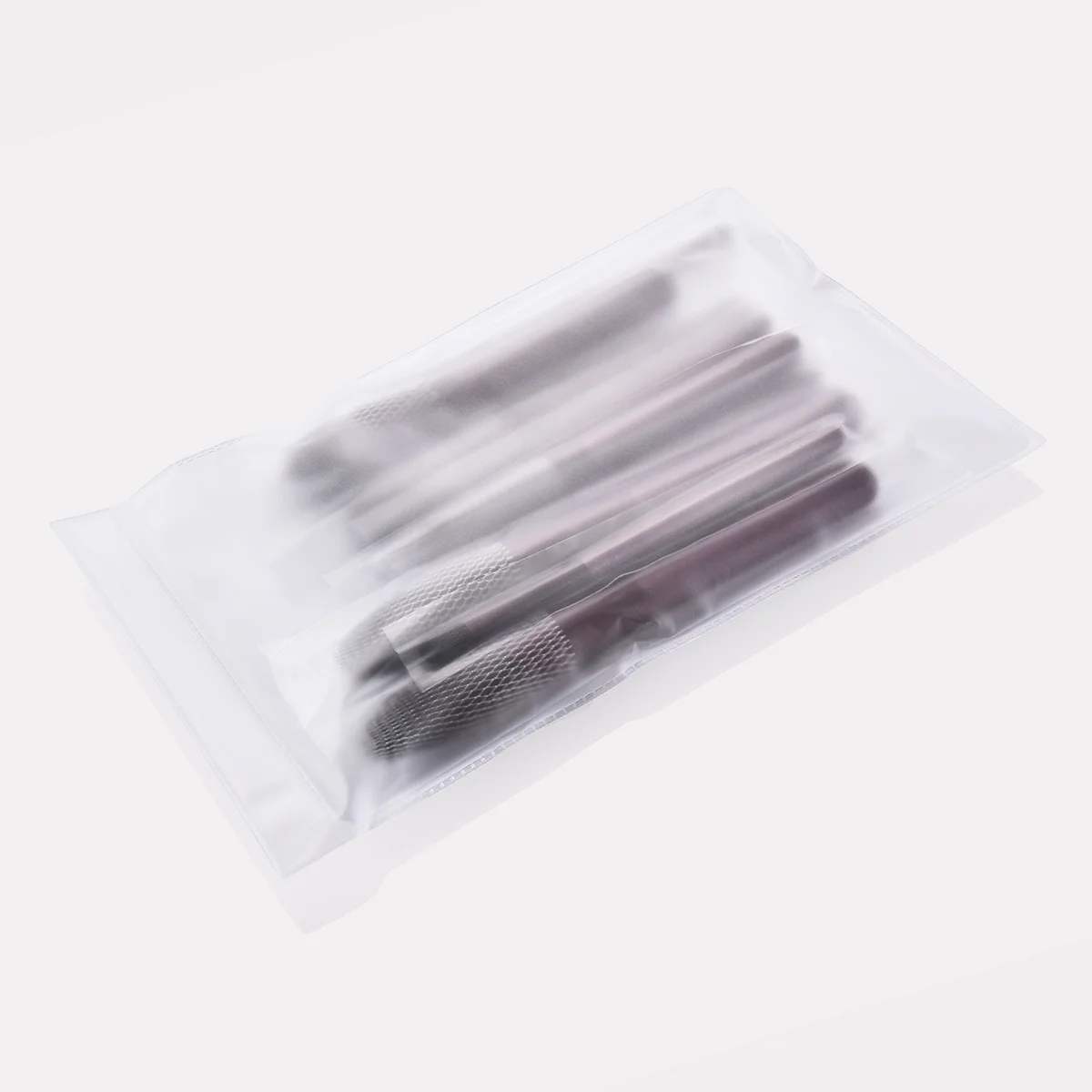 

12Pcs Professional Makeup Brush Kit Ultra-Soft Nylon Bristles Top Wooden Handle Perfect for Ladies Daily and Professional Use