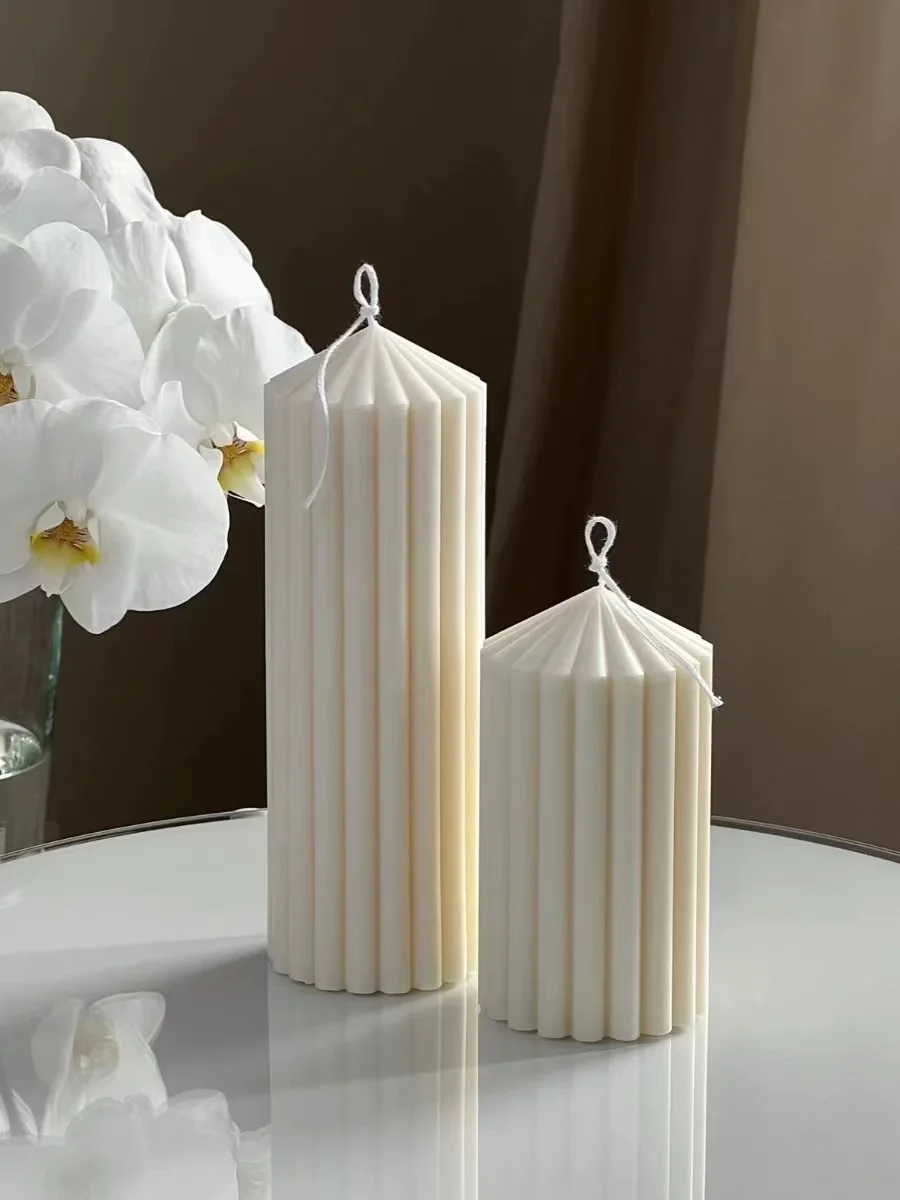 Home Decoration Luxury Aromatic Decorative Scented Candles Wedding Decoration Accessories White Candles Aesthetic Gift Candles