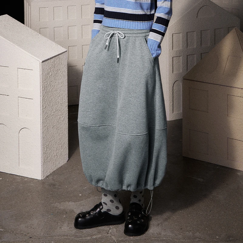 ELFSACK 2025 คอลเลคชั่นฤดูหนาวใหม่ กระโปรงทรงสปอร์ต ชายเอวยางยืด มีเชือกผูก สำหรับผู้หญิง