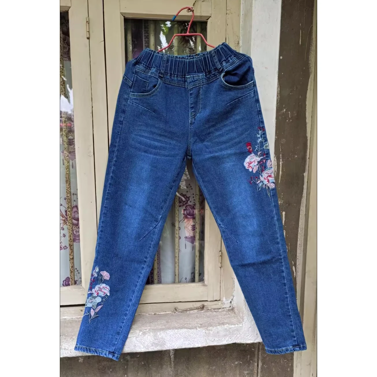 Calças de brim bordadas femininas elásticas de cintura alta haren calças de meia-idade femal denim femme calças de brim soltas novo