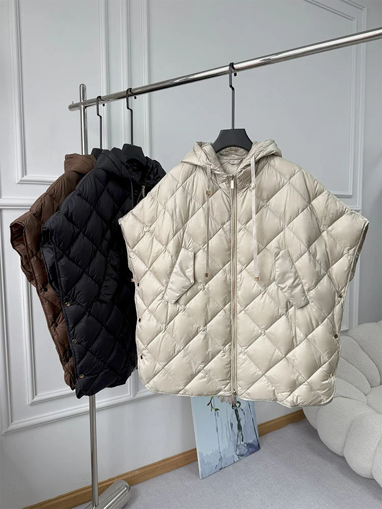 

Новая осенне-зимняя коллекция 2026: Женский жилет из 90% белого утиного пуха, асимметричный, с капюшоном, свободный, без рукавов, однотонный, модный