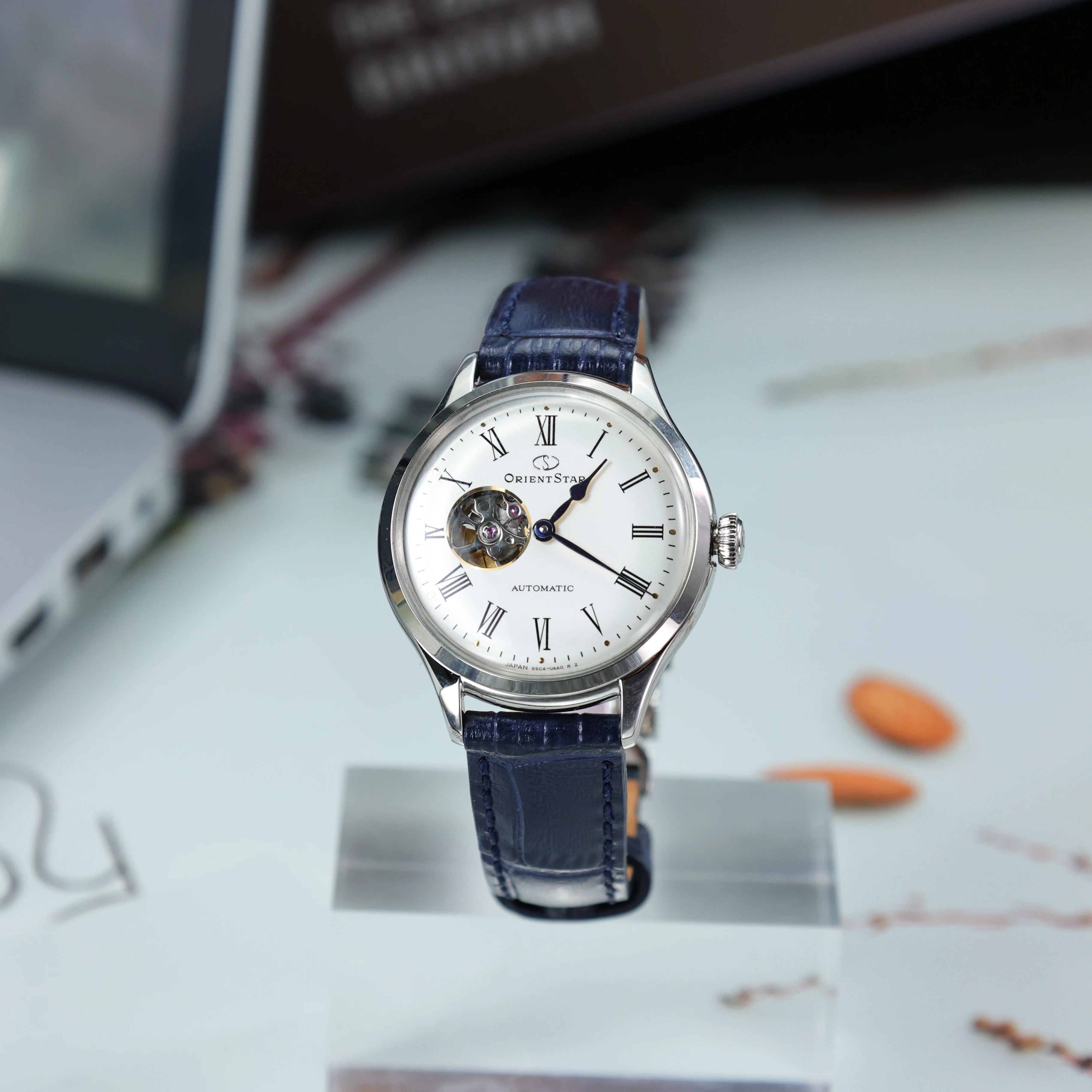 ساعة أورينت ستار اليابانية الأصلية للنساء ساعة ميكانيكية أوتوماتيكية مقاومة للماء وشريط جلدي