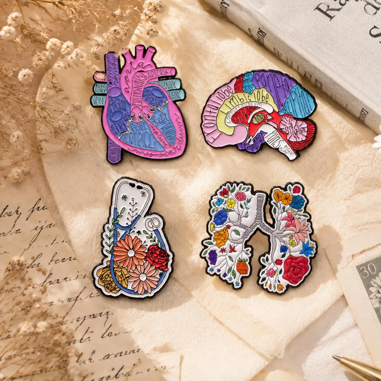 4pcs Heart Brain Lung Enamel Pin Set Colorful Floral Human Organ Brooch Medical Science Jewelry Gift for Doctors Nurses Students