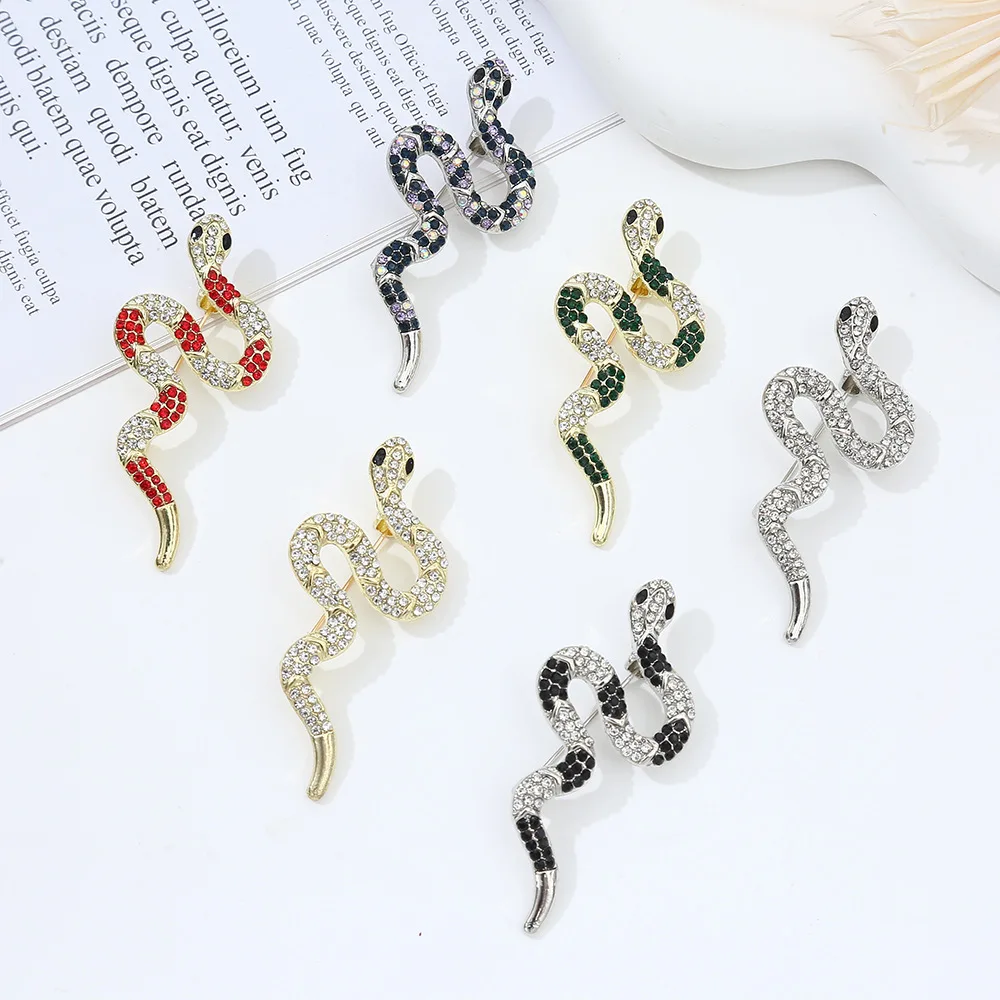 Vintage Rhinestone Small Snake Brooches for Women Unisex Animal Zircon Badge Lapel Pins Casual Office Party Jewelry Accessories