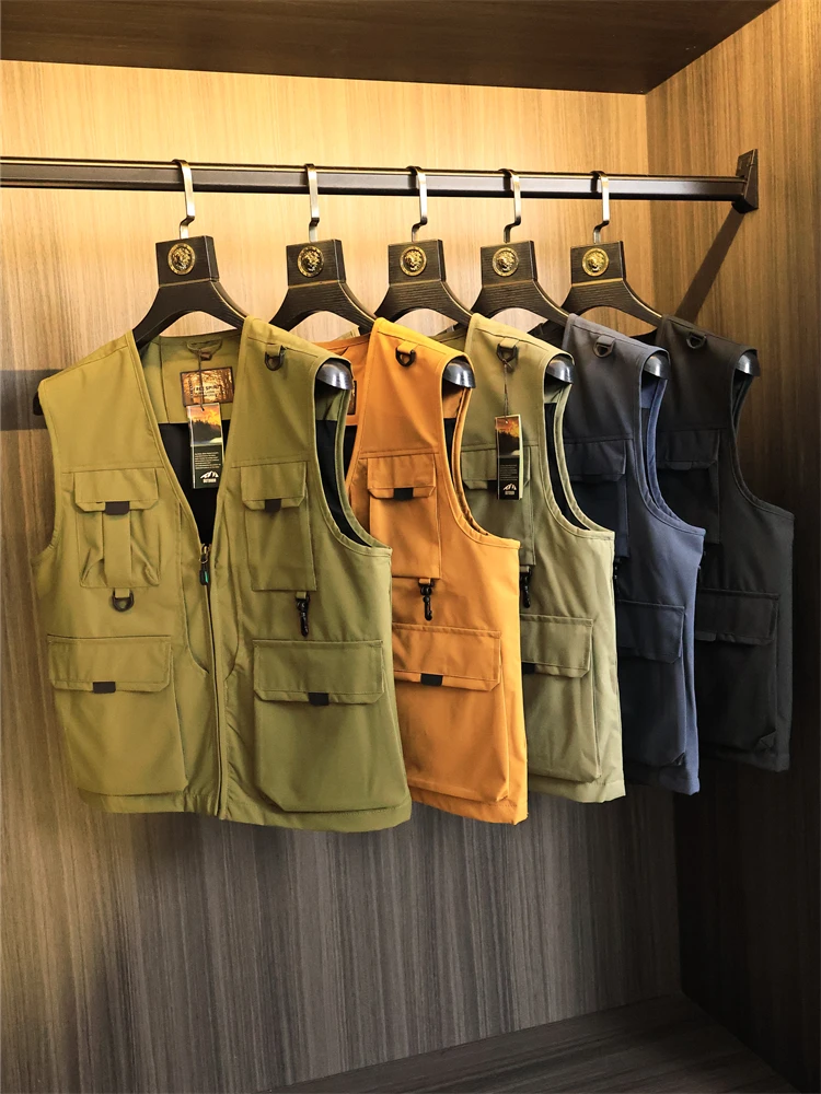 

Men's Fishing Outdoor Climbing Sleeveless Vest Autumn Basic Functionality Workwear Style V-Neck Fashion Urban Youth Vest