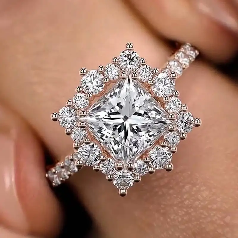 Huitan Luxus Dame Ring Rose Gold Farbe Intarsien Volle Helle Zirkonia Elegante Hochzeit Party Zubehör Mode Chic Schmuck