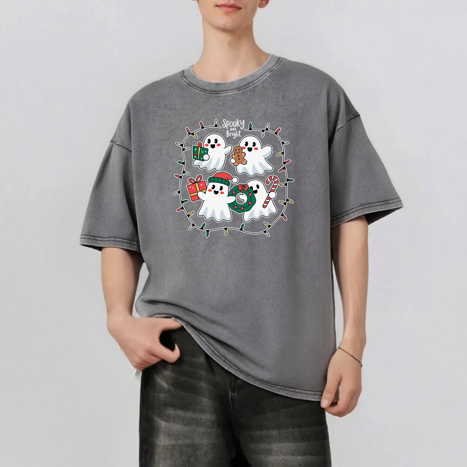 

Cute Christmas Ghost Graphic Printing Men's Summer Retro Style Washed Water T-Shirt Casual Short Sleeved Basic Men's Top 230G