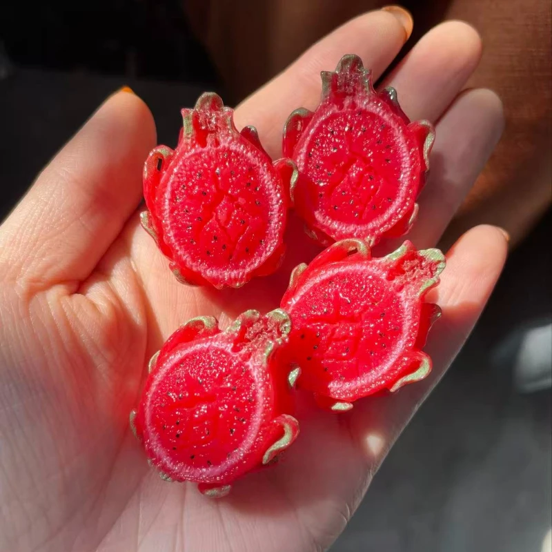 4 Stück glitzernde rote Pitaya-Harz-Kühlschrankmagnete, niedliche fruchtförmige Kühlschrankaufkleber, Dekoration für Zuhause und Küche, magnetisches Ornament, Geschenk