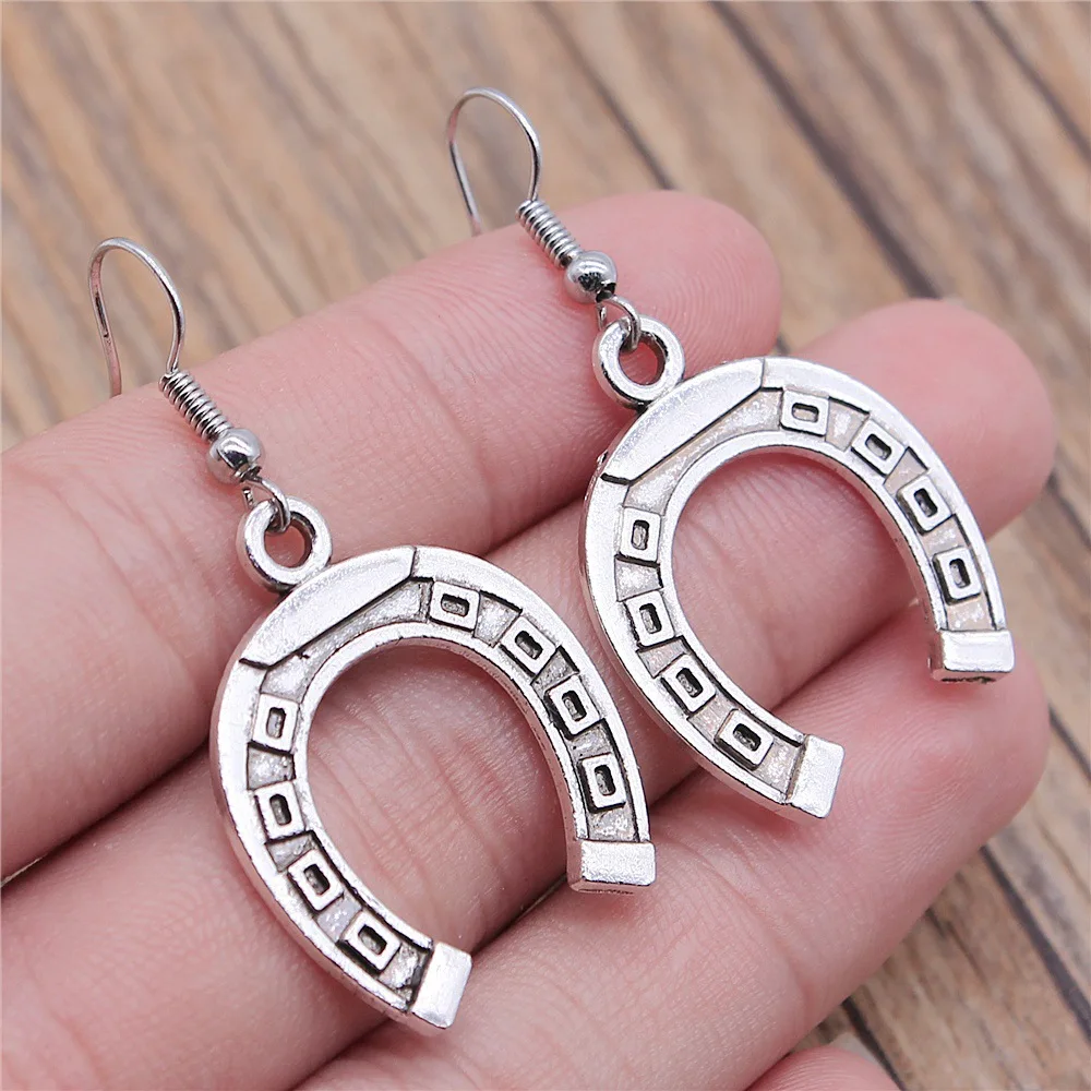 Fashion Handmade Simple Design Antique Silver Color Horseshoe Pendant Earrings Dropshipping Drop Earrings