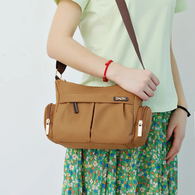 

Легкая нейлоновая сумка через плечо, женская повседневная модная большая сумка на одно плечо Capaci, маленькая квадратная сумка для мамы для отдыха