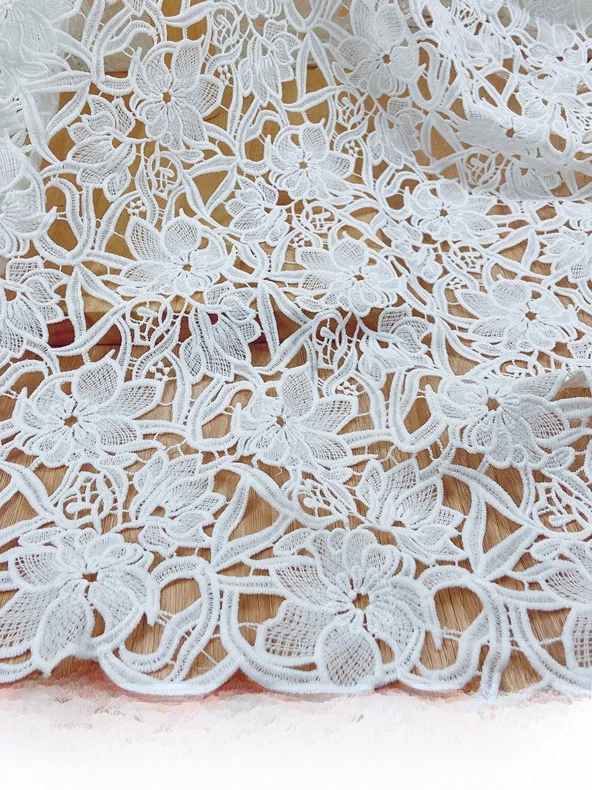 水溶性両面シルク糸ウェディングドレス生地、黒の刺繍素材（衣類・アクセサリー用）