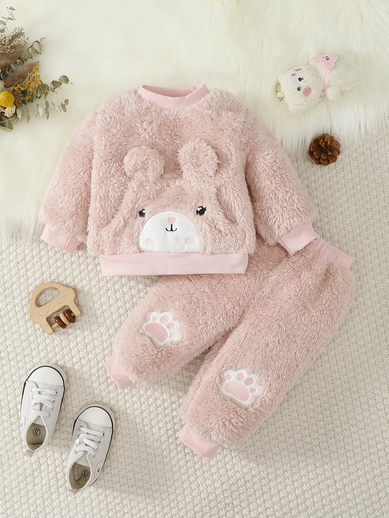 

Baby Girl Plush Set Cute Little Rabbit Long Sleeve Top Pink Pants Two Piece Set Suitable for Autumn and Winter Seasons
