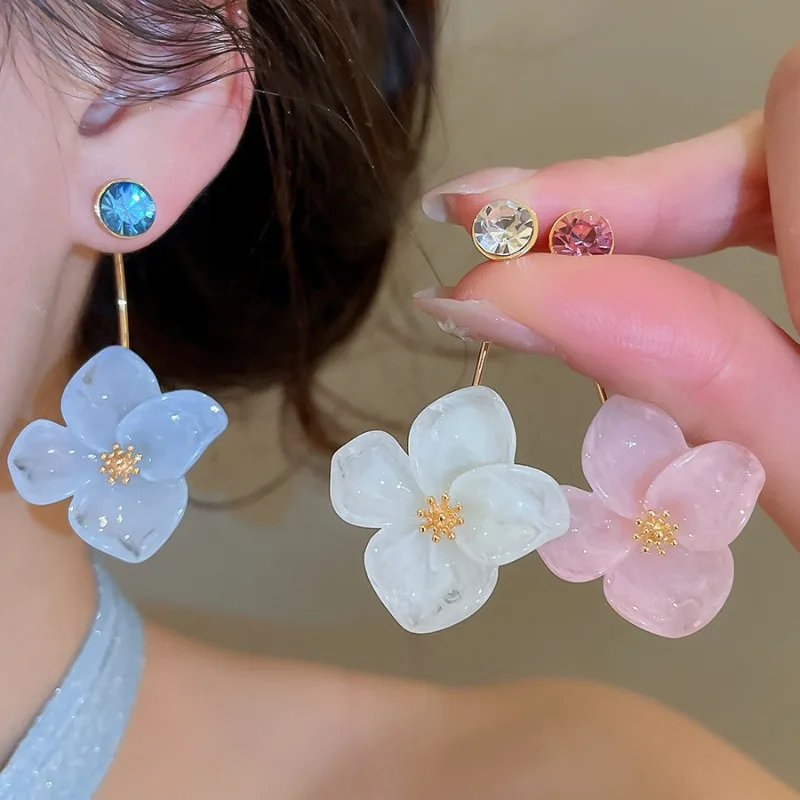 

Minar 2026 New Arrival White Pink Blue Color Resin Rhinestone Flowers Long Dangle Earrings for Women Real Gold Plated Copper