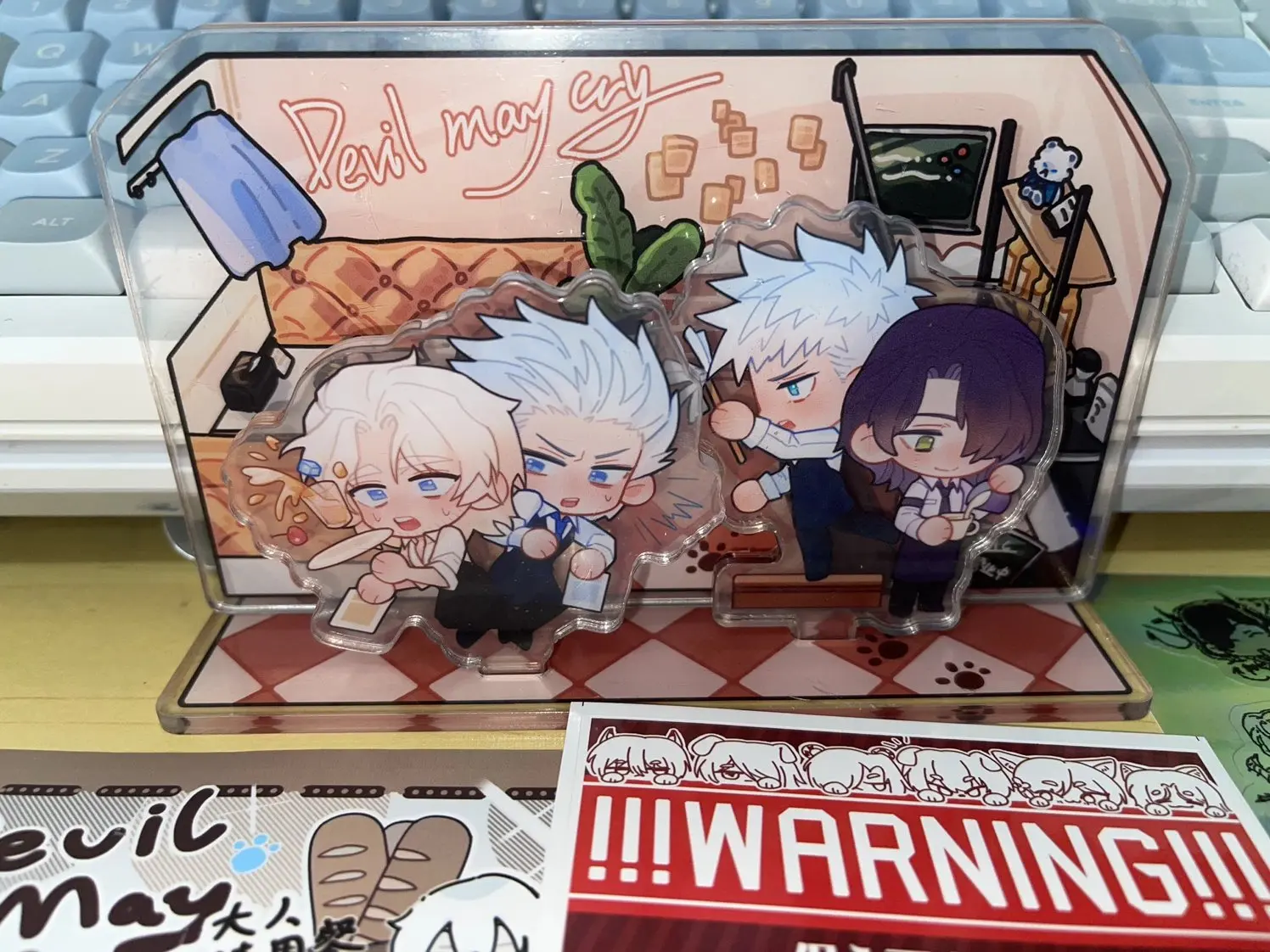 

Yuri Limited Anime Nero Vergil Dante V Coffee Acrylic Standee Desktop Stand Figure Acrylic Quicksand tand Cute Cosplay