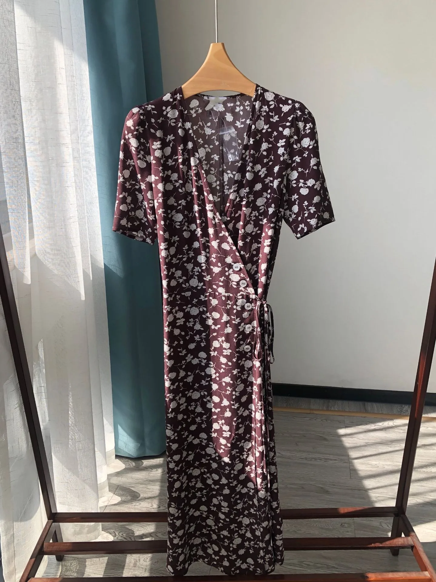 Women's Split Dress 2024 New Spring Summer Printed V-neck Slim Waist Vintage Short Sleeve Midi Robe