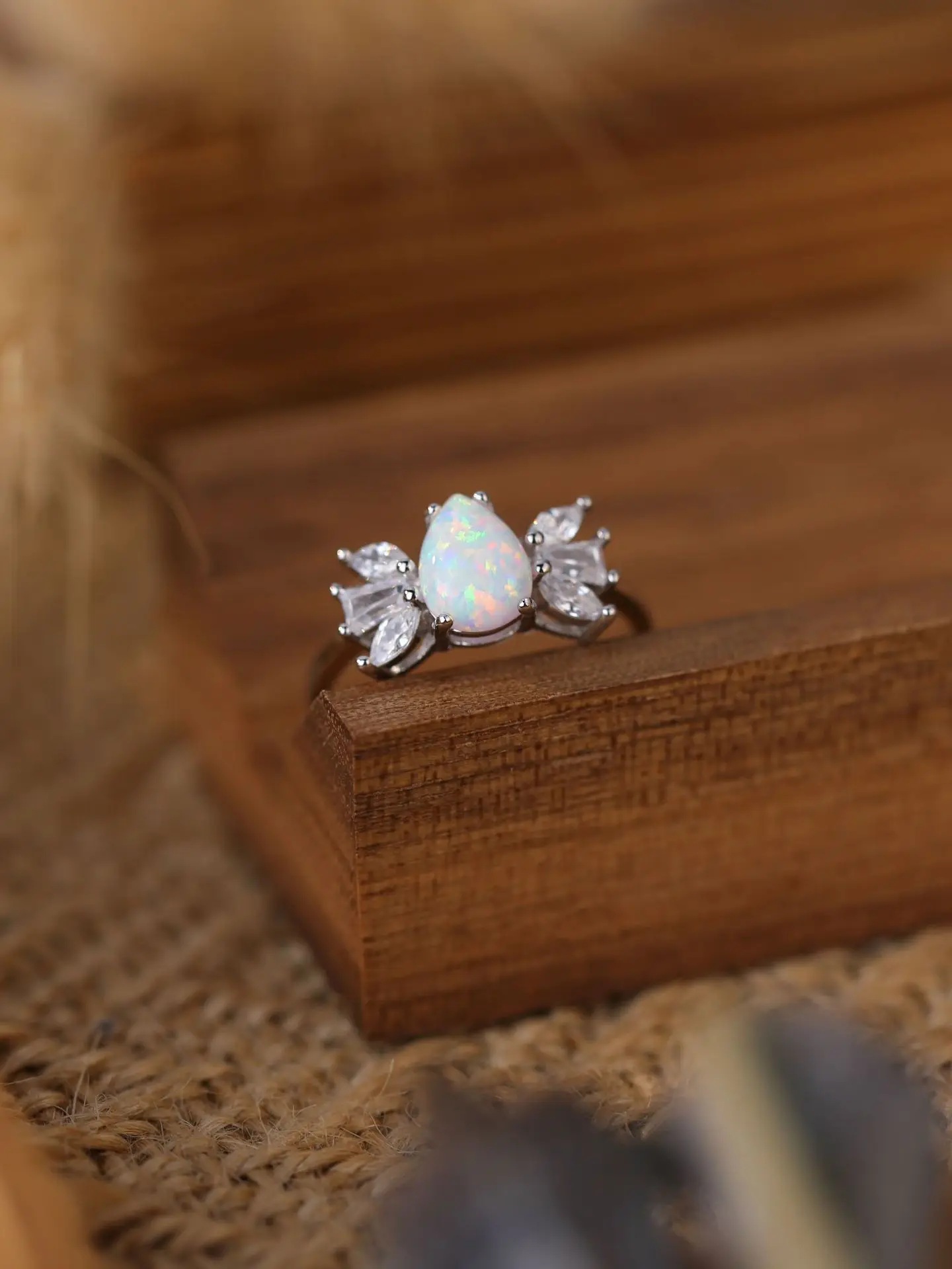 New Pure 925 Silver Women's Ring Decorated with Droplet White Opal with Zircon Wings, Fashion Adorable Style for Men and Women