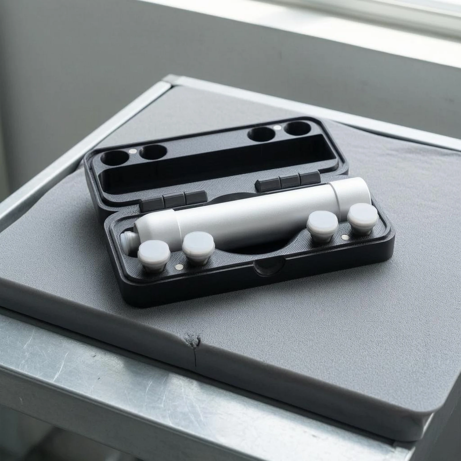 watch-crown-winding-tool-compact-handheld-crown-winder-usb-c-watch-winding-tool-molded-compartments-precision-fit