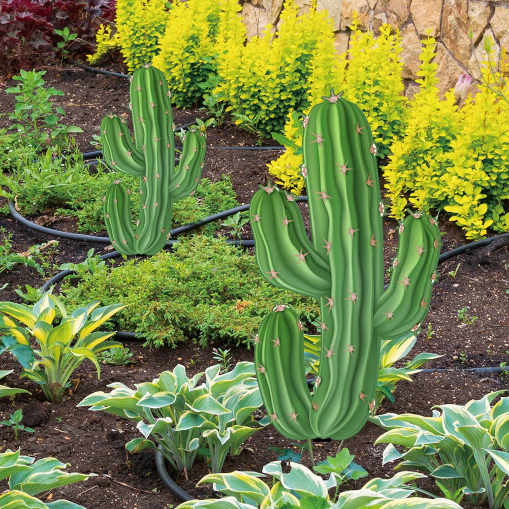 Cactus in metallo Cortile Arte Cactus Paletti da giardino Statua di cactus all'aperto Scultura Ornamento Decorazioni da giardino per prato domestico