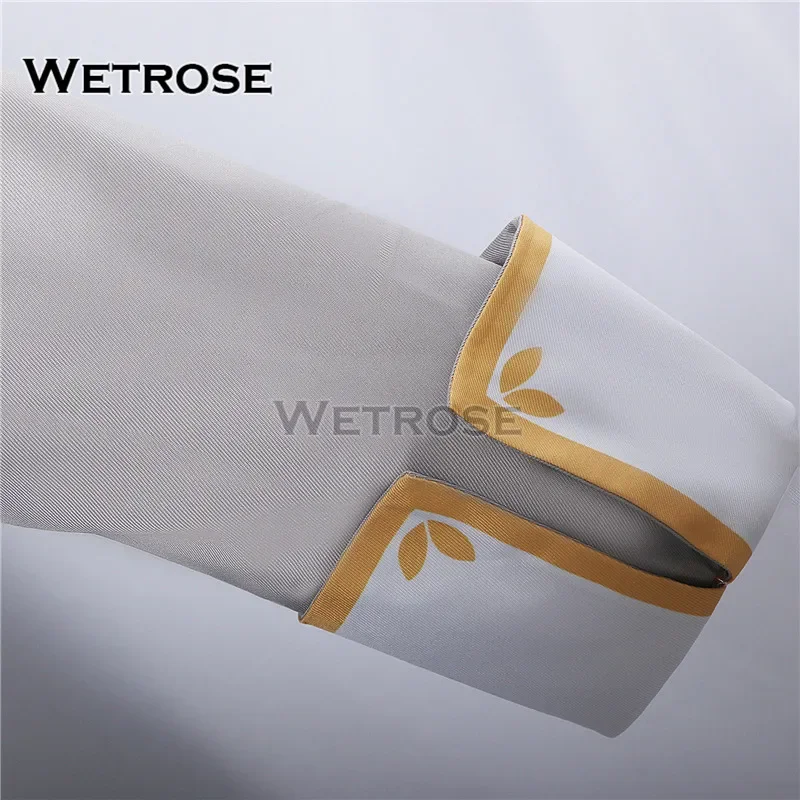 زي تنكري ليايا أليسا ميخايلوفنا كوجو ، توكيوكي بوزوتو ، روشياجو دي ديريرو ، توناري ، لا قاتل سان