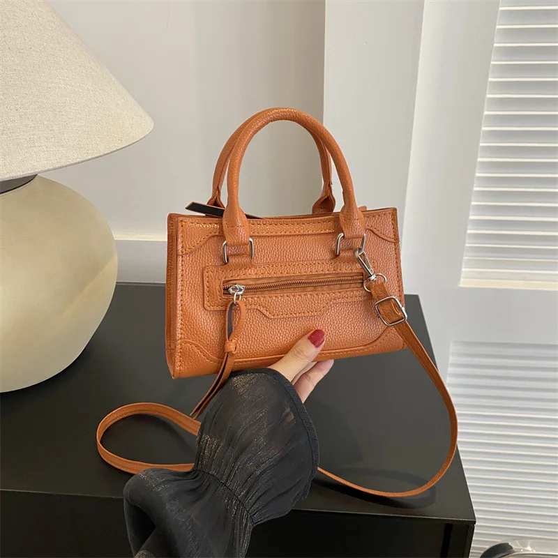 Retro Texture Bag For Women New Fashion One Shoulder Crossbody Bag Hong Kong Style Solid Color Small Square Bag Splice Handbag