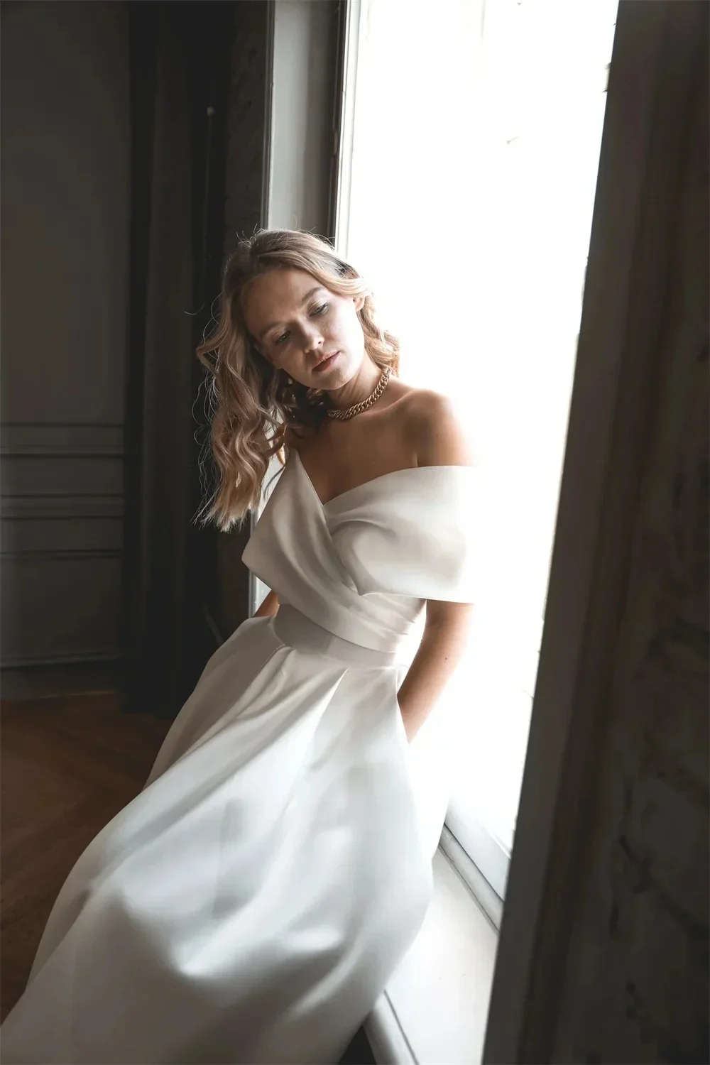 Beach Wedding Dresses Off Shoulder Satin with Pockets A Line Simple Elegant Bride Gowns Women Bridal Dress Custom made