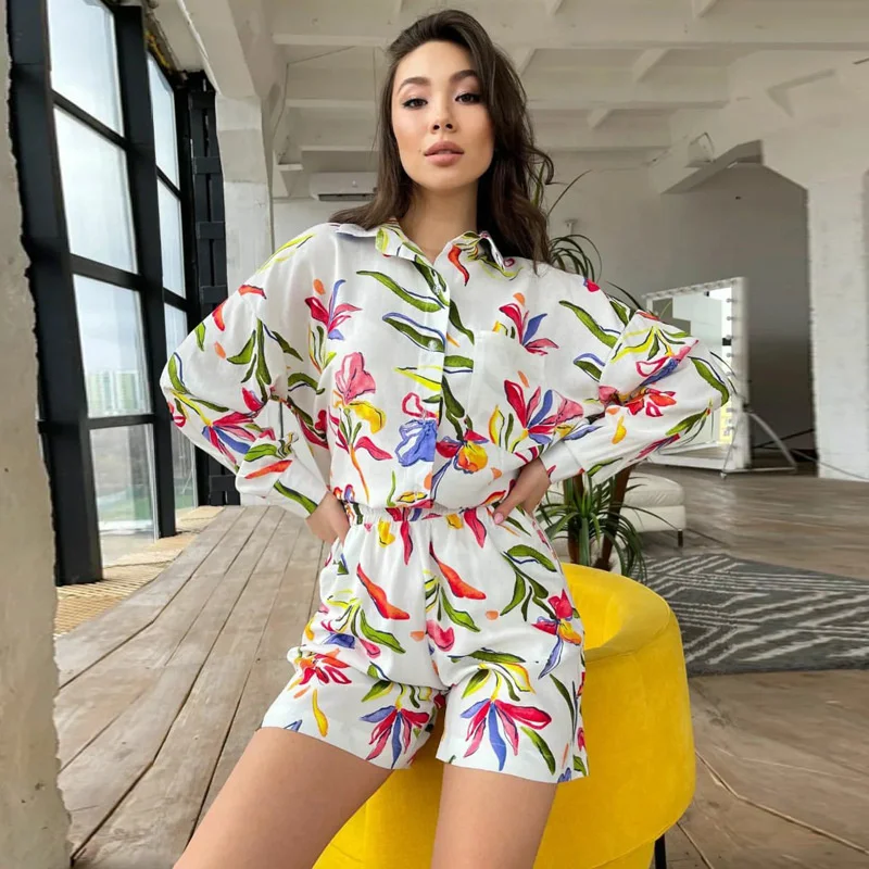 Summer 2 Piece Outfits for Women Shorts Sets Long Sleeve Floral Print Shirts Lounge Set High Waisted Shirts And Shorts Tracksuit