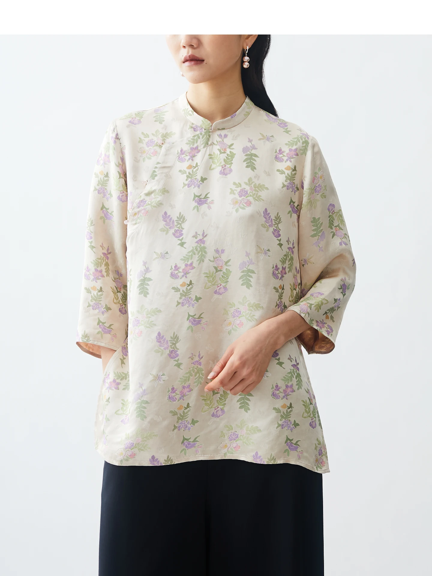 

New Spring Summer Oriental Classical Floral Roube Powder Floral New Chinese Style Top Small Fish Elegantly Seven Sleeve Shirt