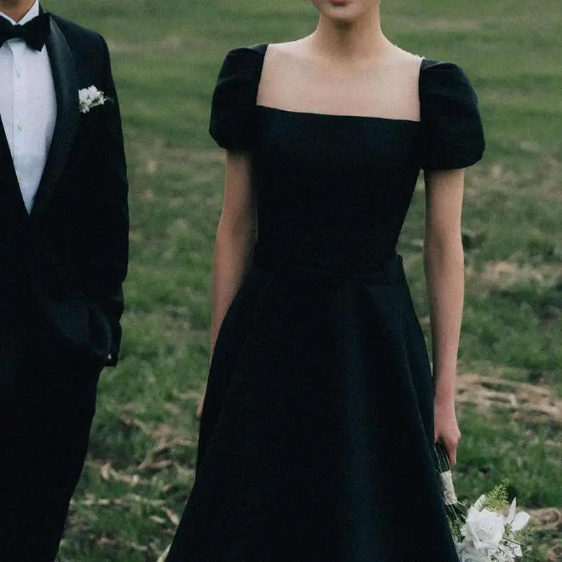 New Elegant A Line Wedding Dresses Vintage Square Collar Bridal Dress With Short Sleeve Black Stain Simple Dress Customized