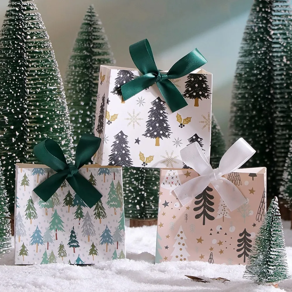 50‑100Pcs Christmas Gift Boxes Xmas Tree Pattern Paper Candy Satin Ribbon Container for  Holiday Party Favor Giveaway Supply