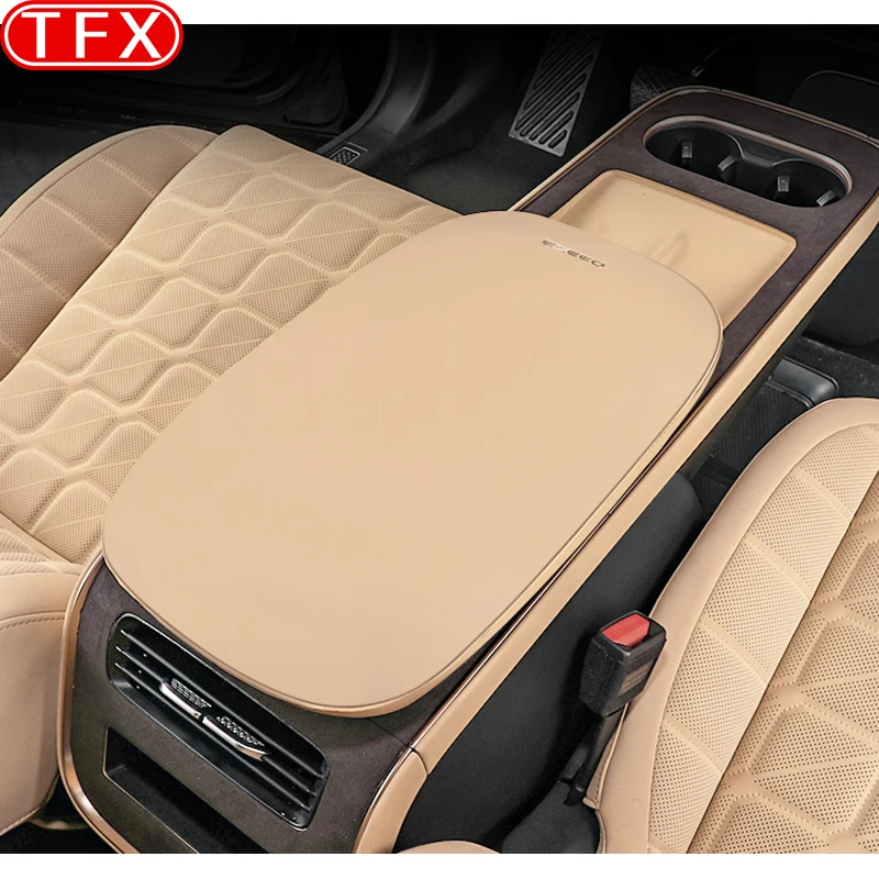 

For Exlantix ET Exeed Sterra ET 2024 2025 Car Armrest Box Cover Interior Center Console Armrest Protective Cover Accessories
