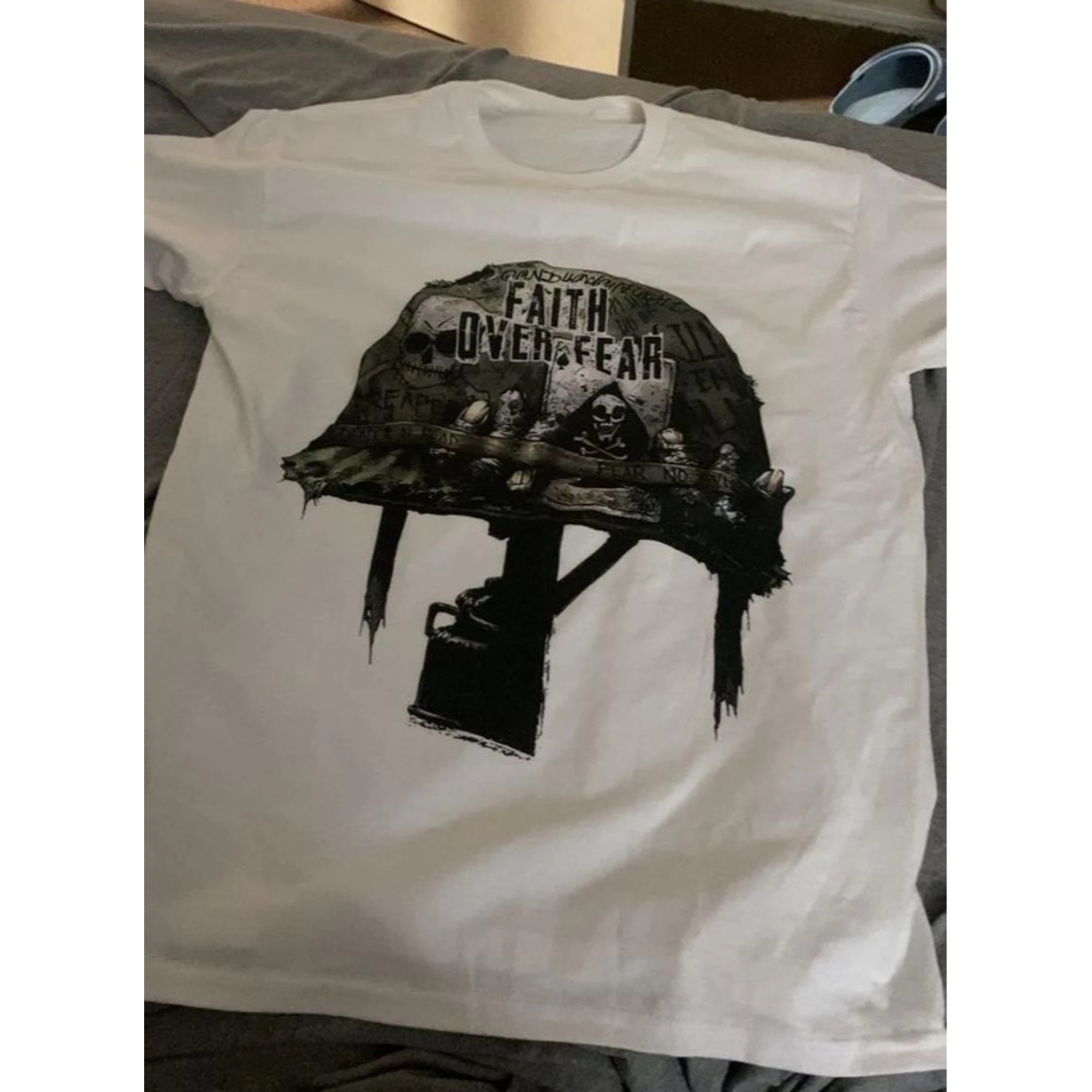 

Военный шлем Faith Over Fear, хлопковая футболка с графическим принтом, гранж Y2k, эмо-сцена Tapout, готическая футболка унисекс с графическим принтом, футболка унисекс большого размера