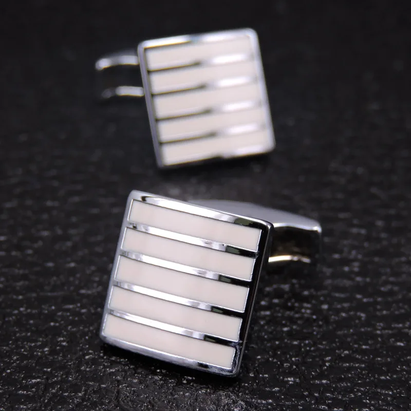 Cufflinks For Men Luxury Silvery Cuffs Retro Metal Cuff Links Mens French Square Button Shirts Business Jewelry Gift For Wedding
