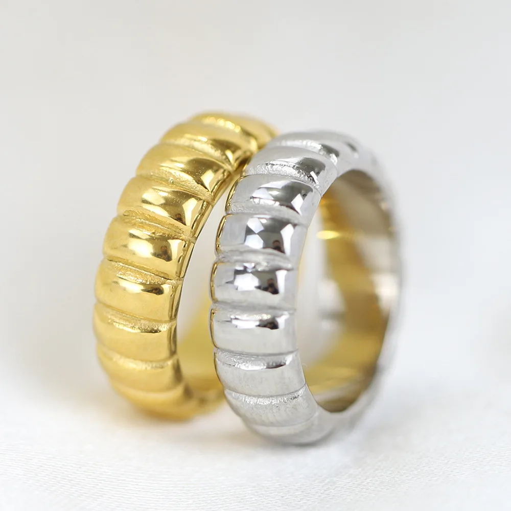 Vqysko stilvolle Persönlichkeit All-Match gewellten 6mm Edelstahl Ring für Frauen Party Schmuck Geschenk